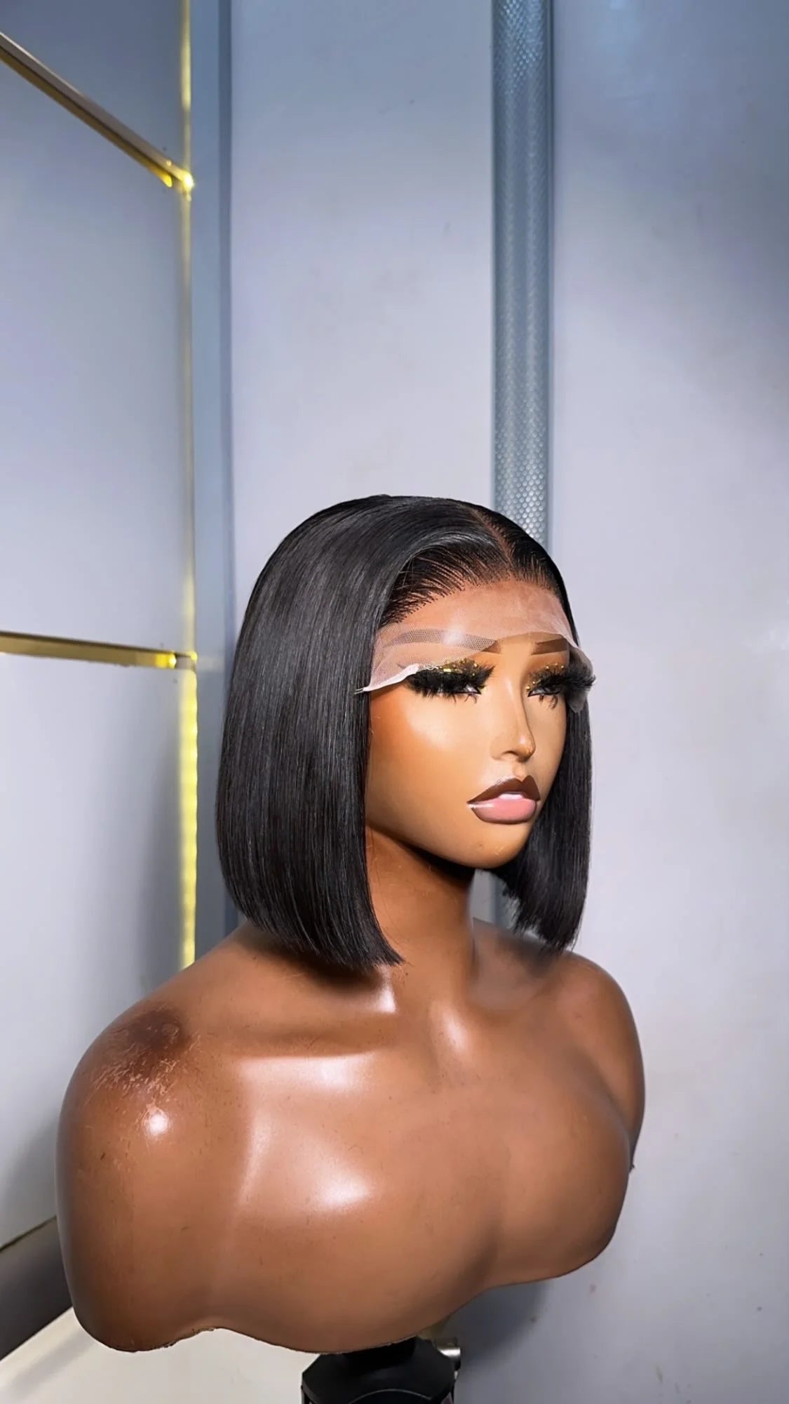 Luxury Straight Wig - Mini Frontal